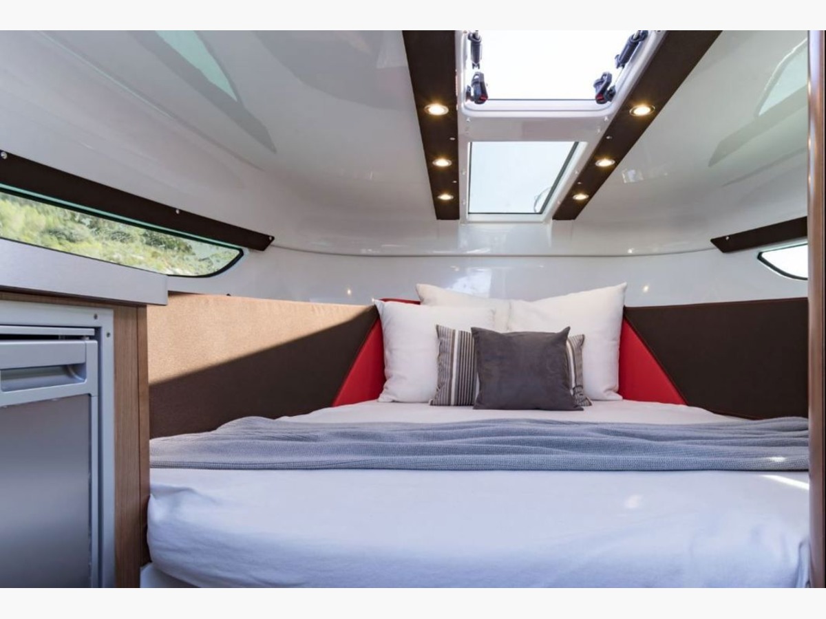 FLYER SUNDECK 8.8 