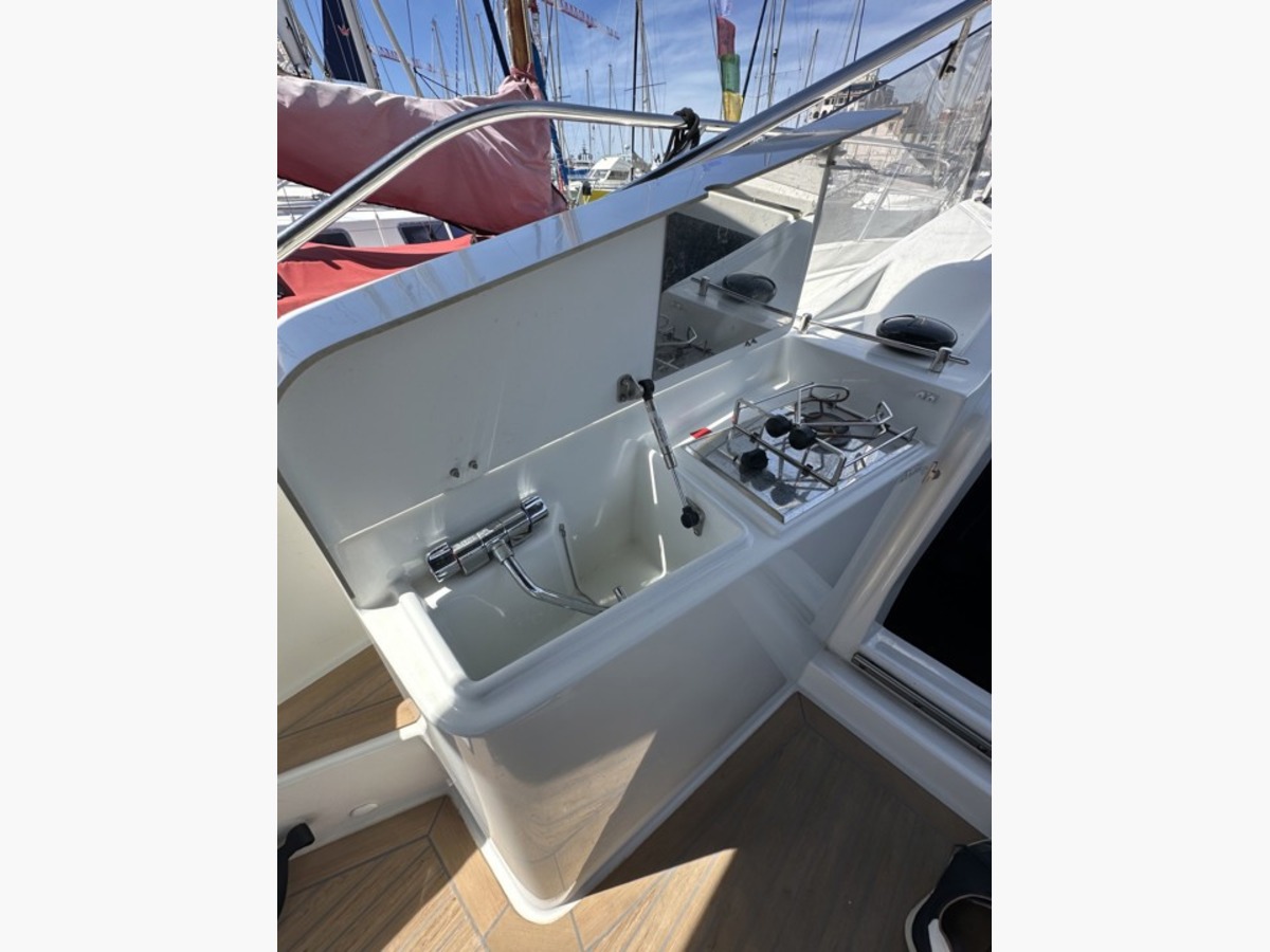FLYER SUNDECK 8.8 