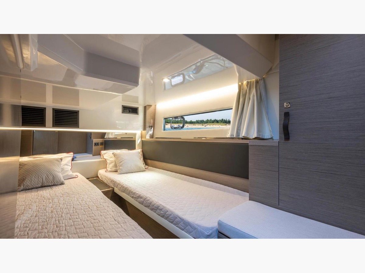 MERRY FISHER 1295 COUPE