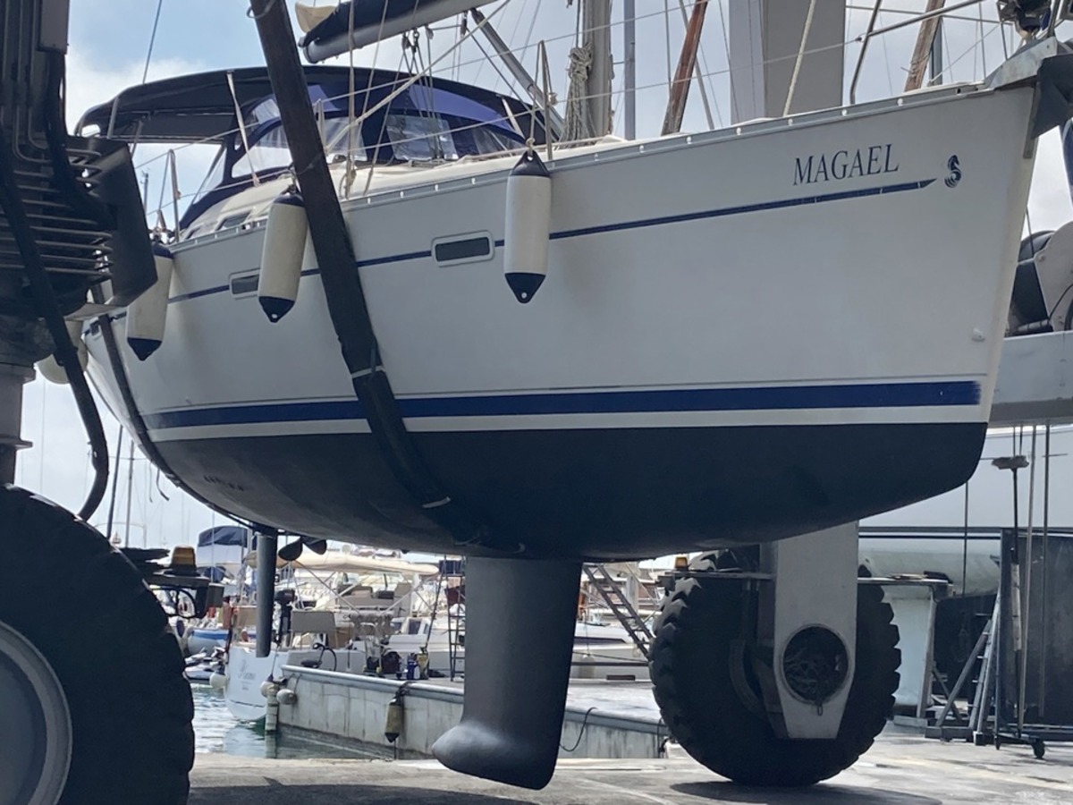OCEANIS 393