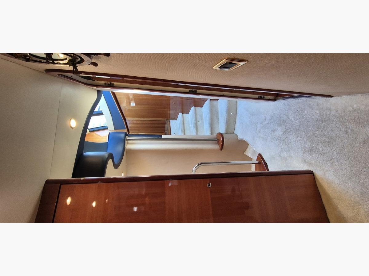 AZIMUT 62 FLY