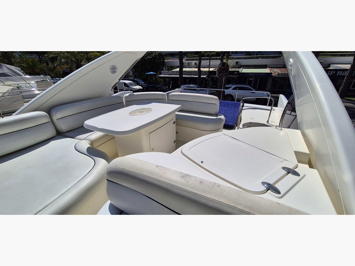 AZIMUT 62 FLY