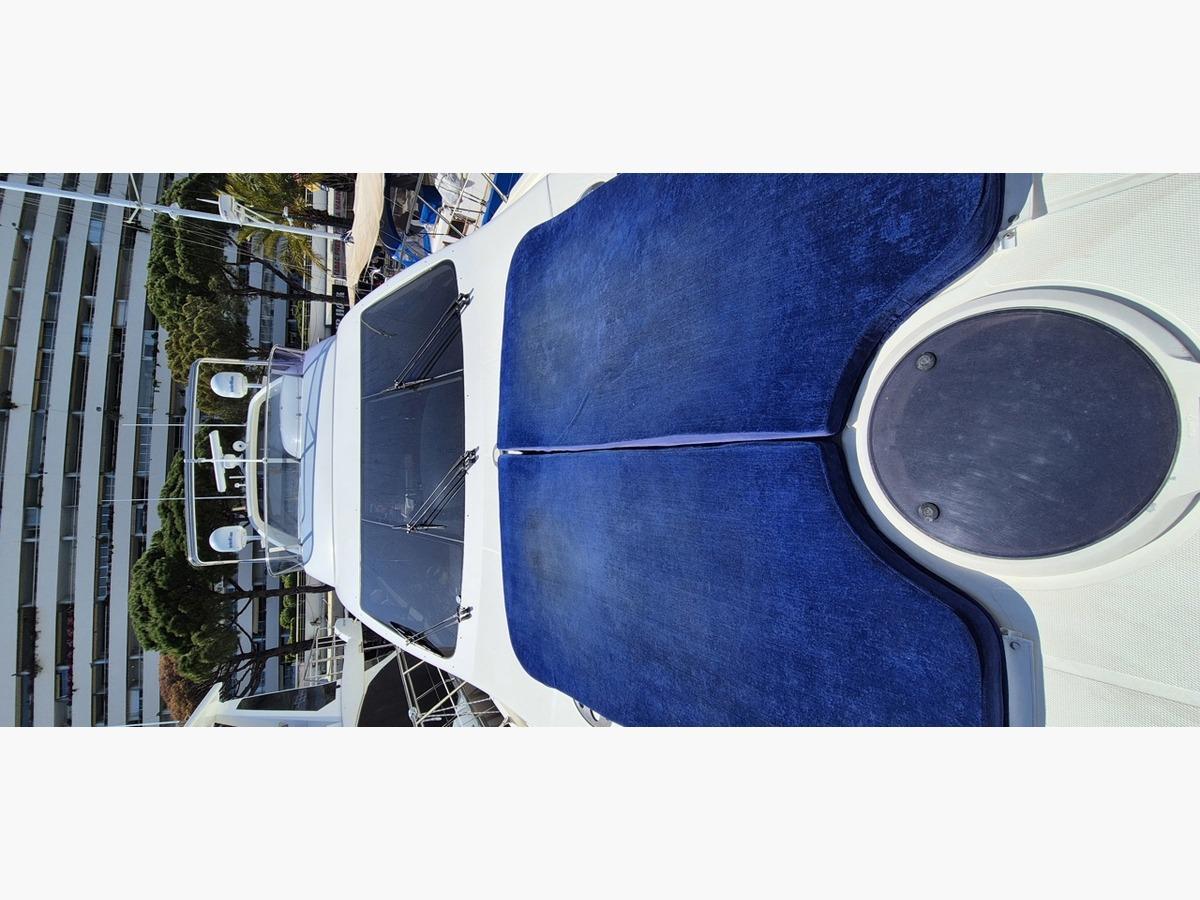 AZIMUT 62 FLY