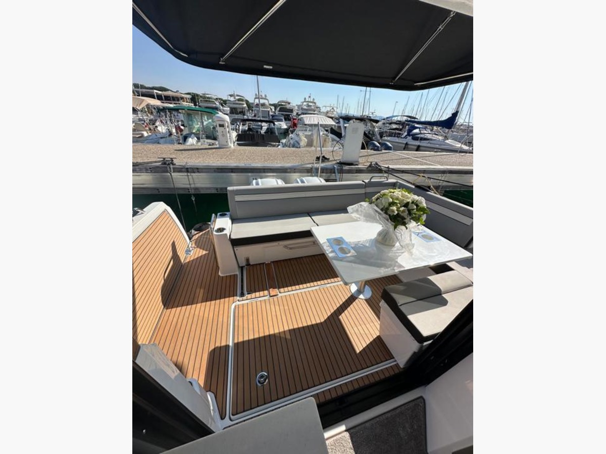 MERRY FISHER 1095 COUPE SERIE 2