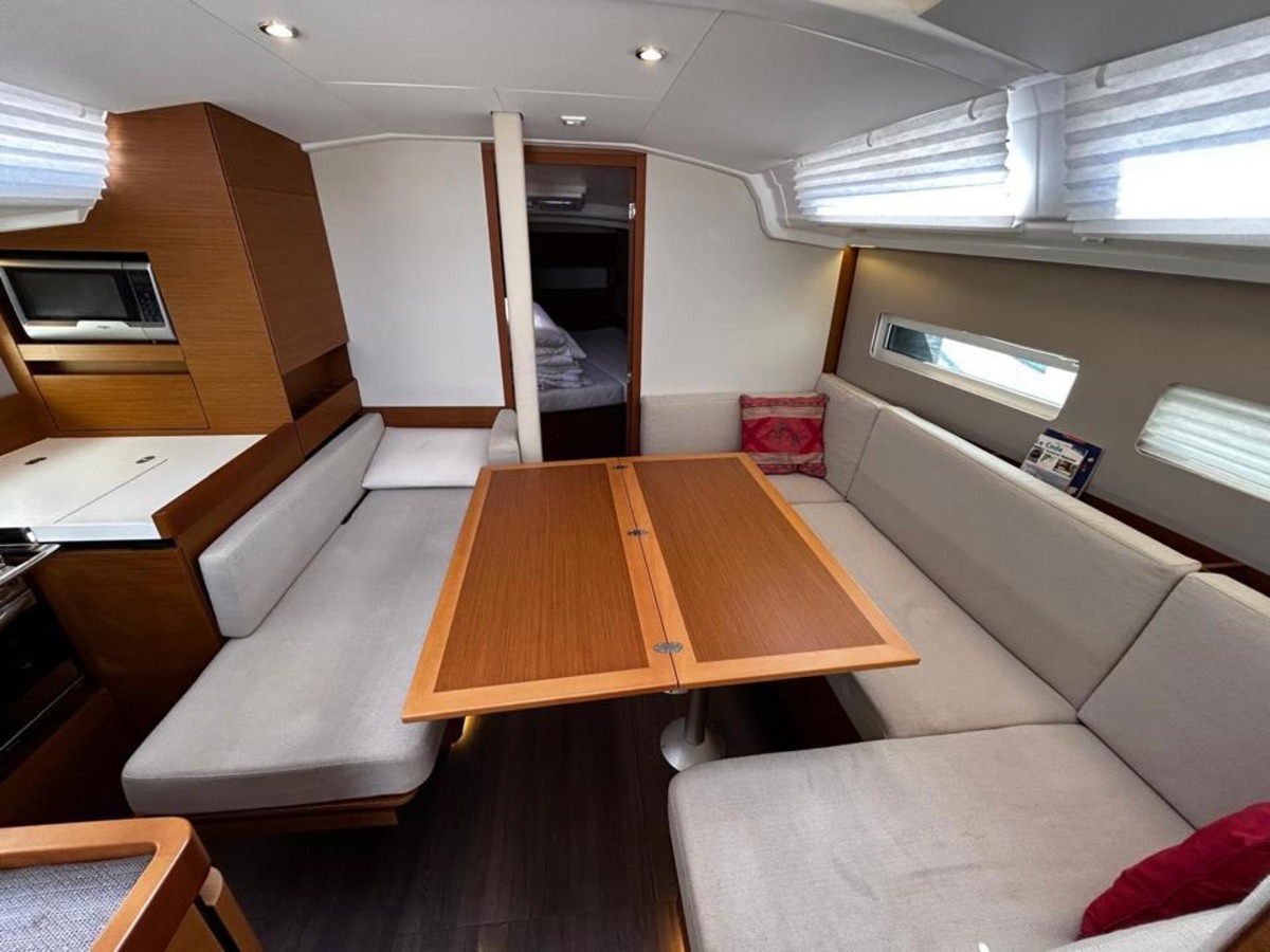 SUN ODYSSEY 410