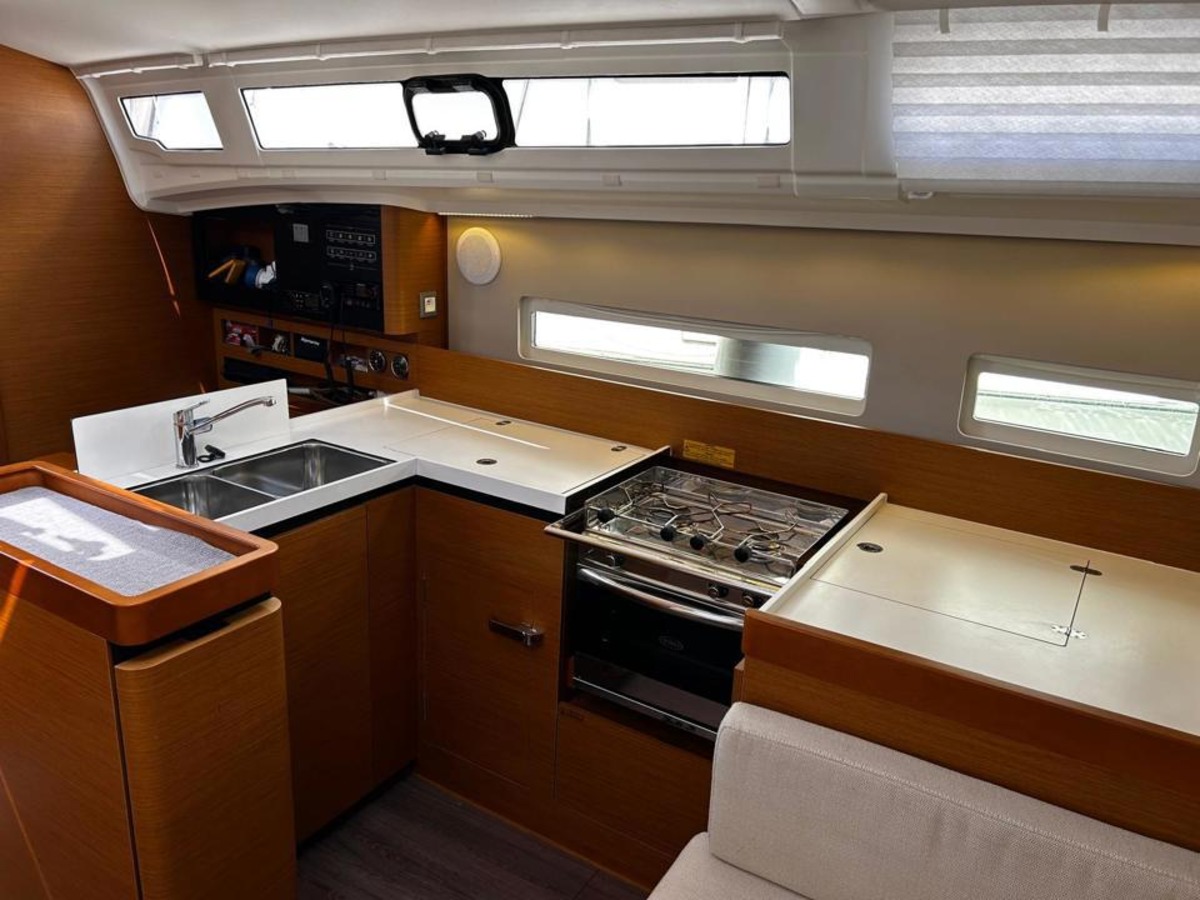 SUN ODYSSEY 410