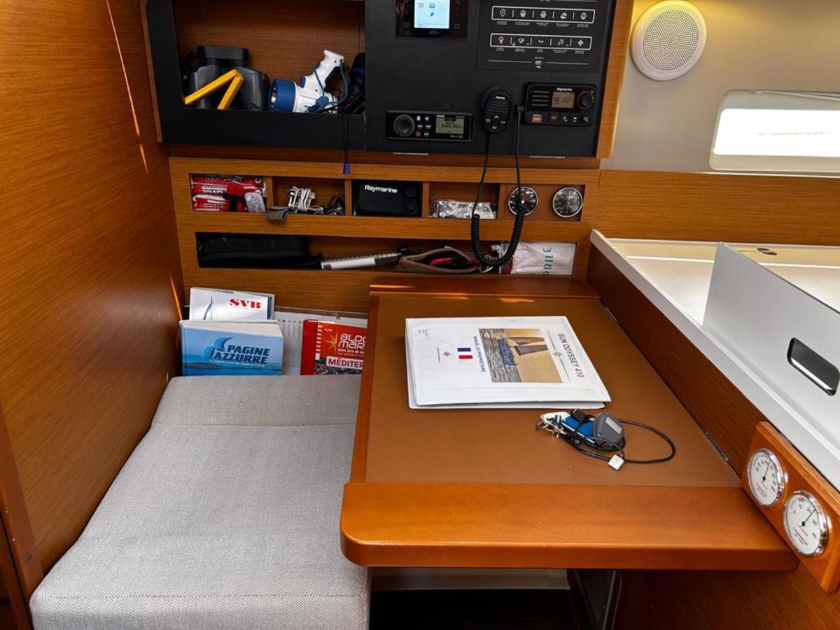 SUN ODYSSEY 410