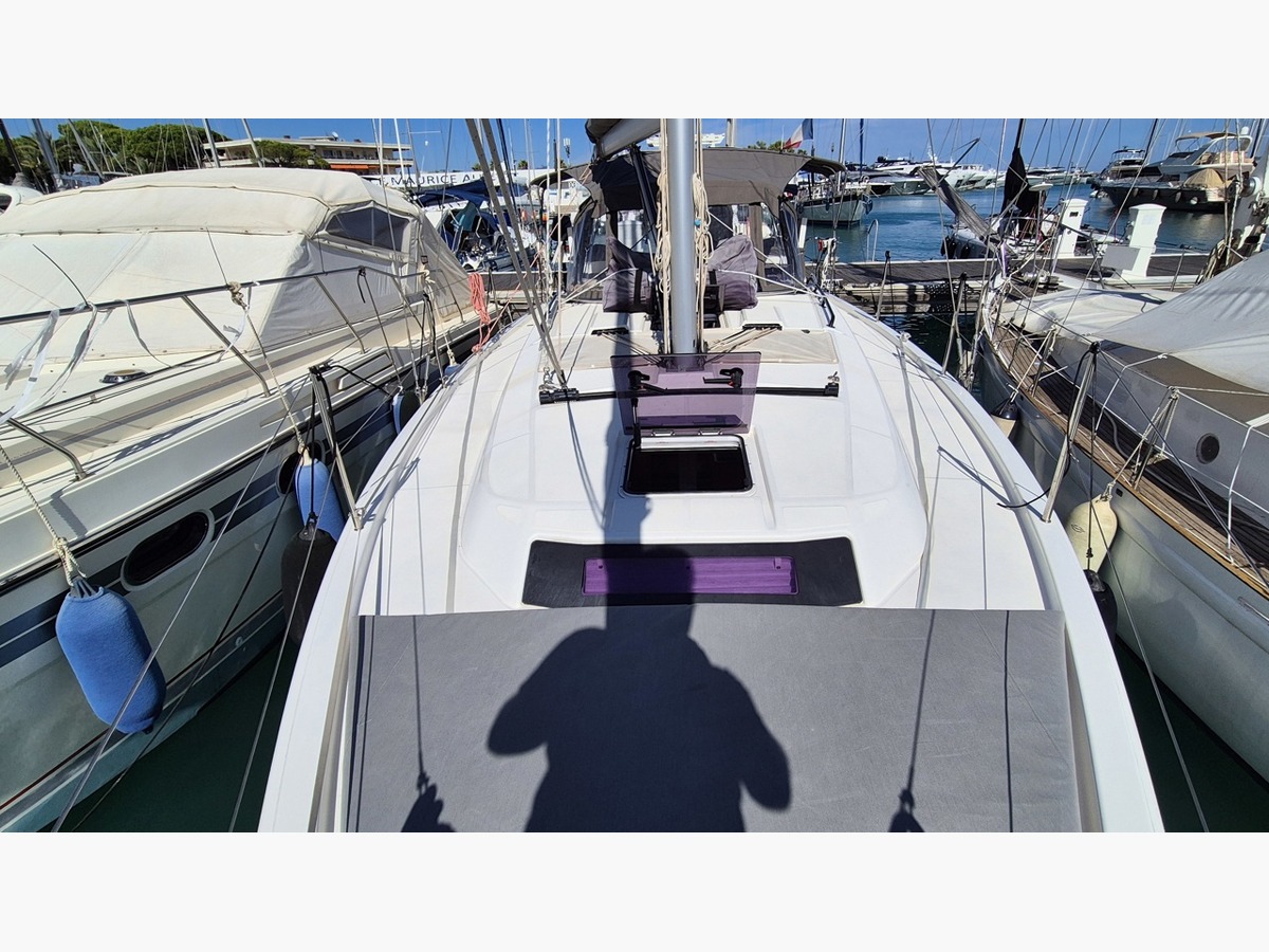 DUFOUR 37